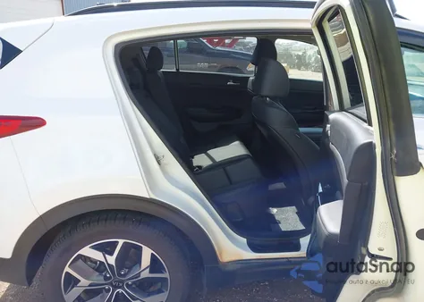 2022 Kia Sportage Ex z USA, uszkodzony, nr VIN KNDPN3AC3N7996404